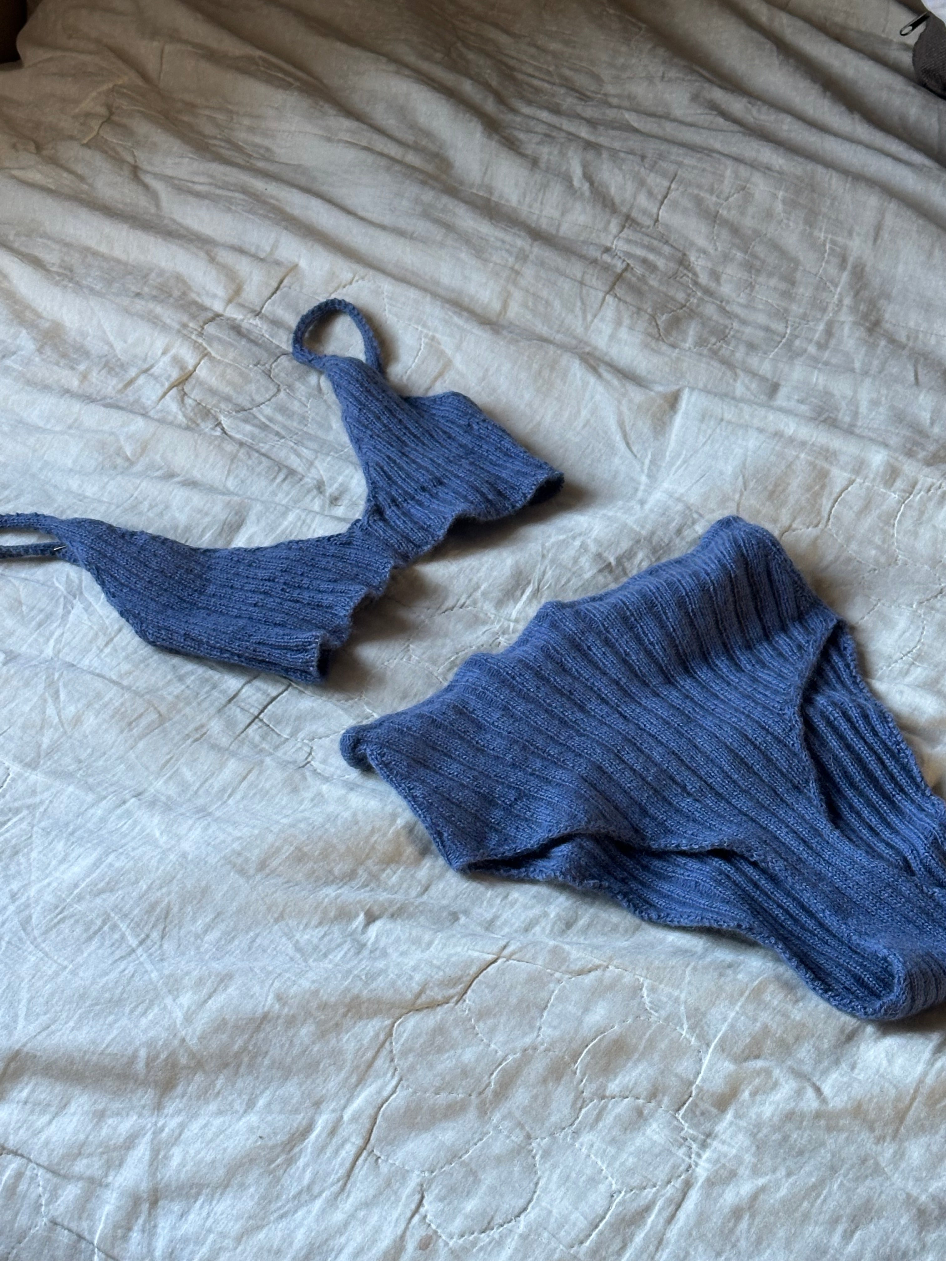 Die gerippten Hipster – Englisch