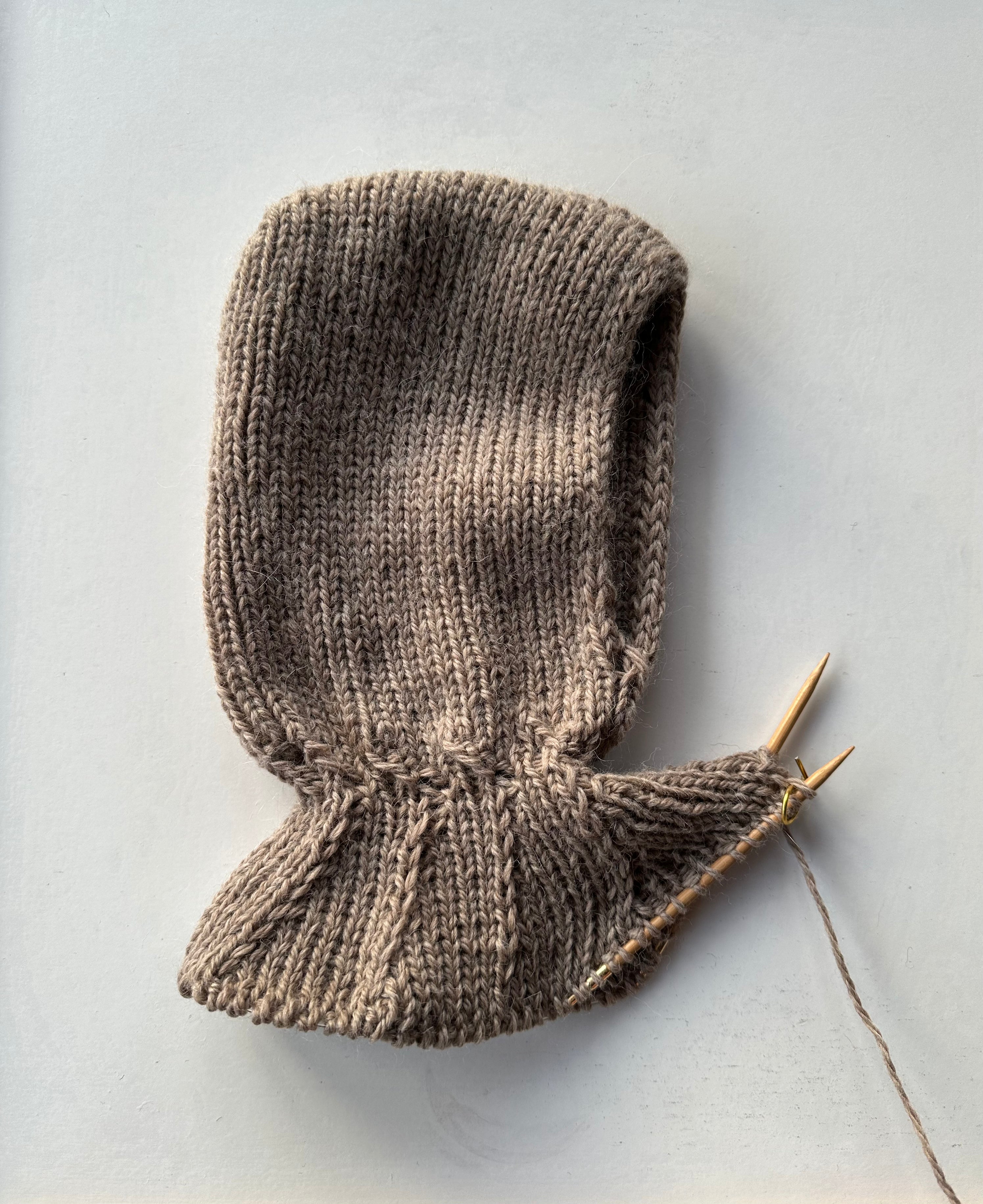 The Forest Hood Junior / Rowdyknit