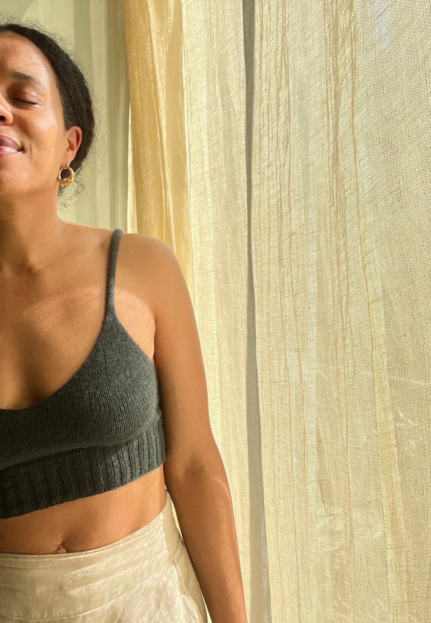 The Simple Bralette - English