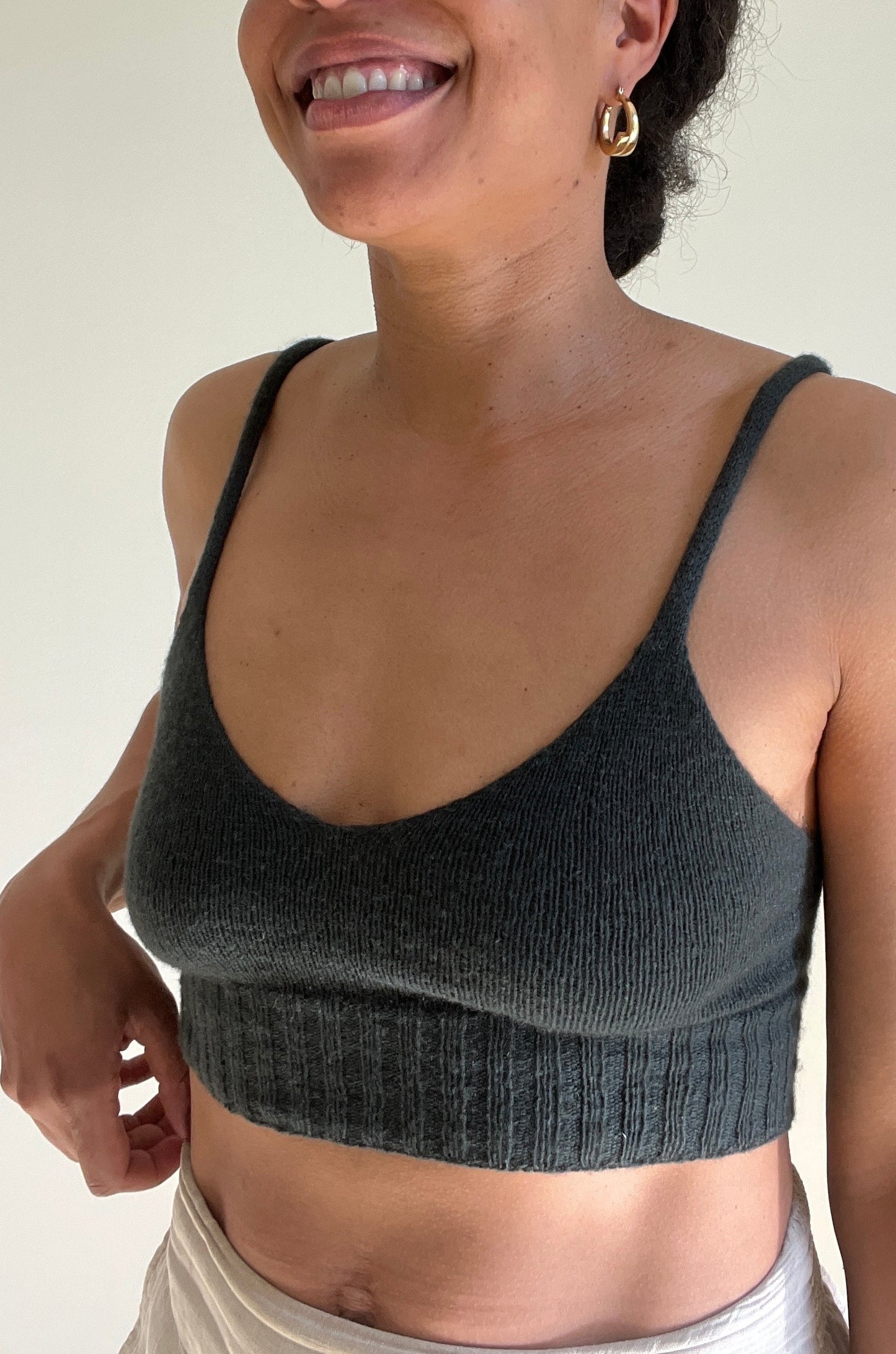 The Simple Bralette - English